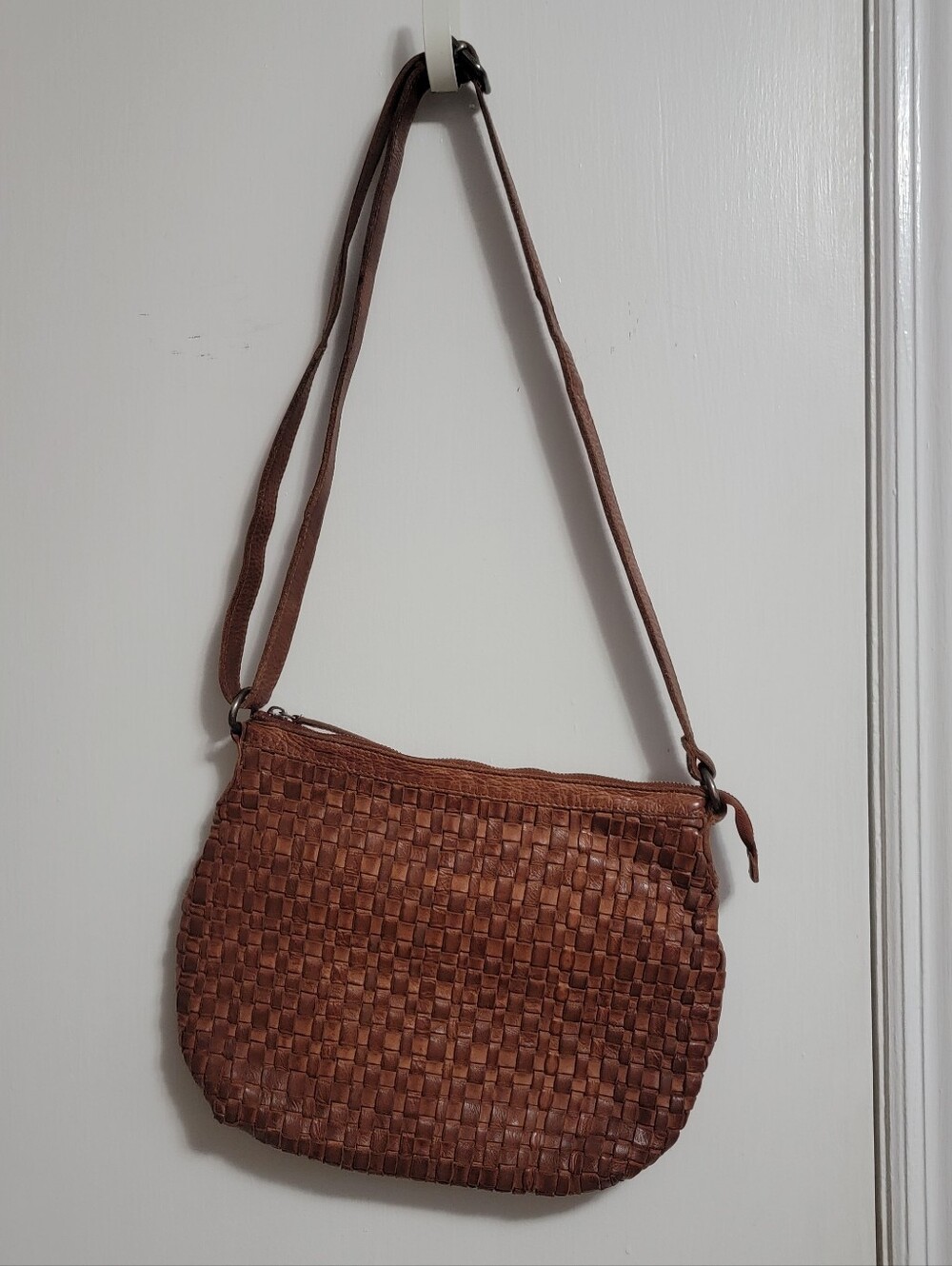 Vilenca Holland brown leather purse